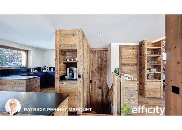 Maison 10 pièces - 266 m²