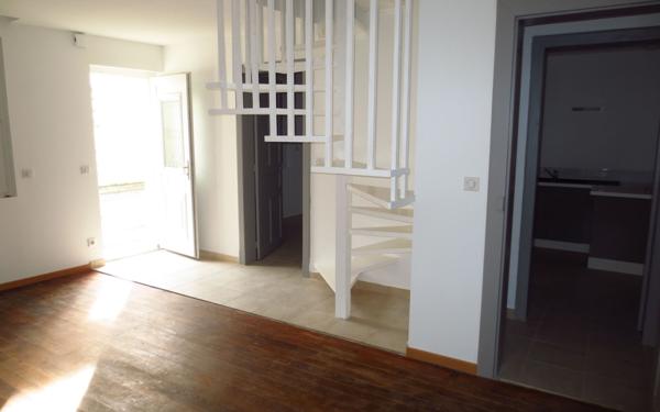 Maison à louer    4 pièces •  Plaisance