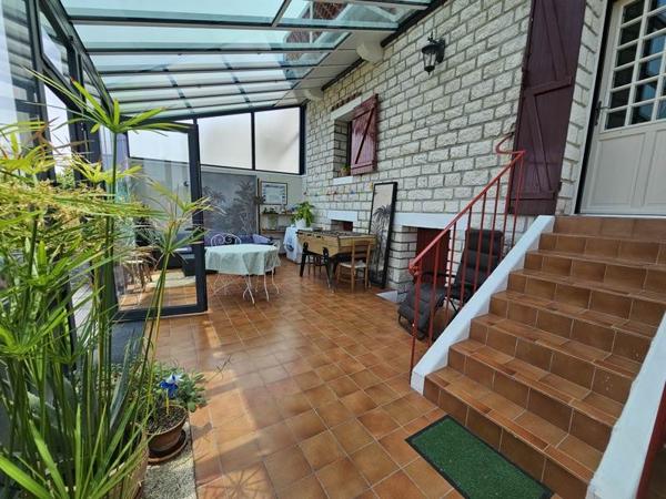 Maison à vendre |  Saintes |  6 pièces | 110 m²