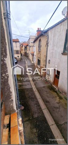 MOZAC:Maison rénovée ,prête à vivre, avec terrasse/garage et cave!!