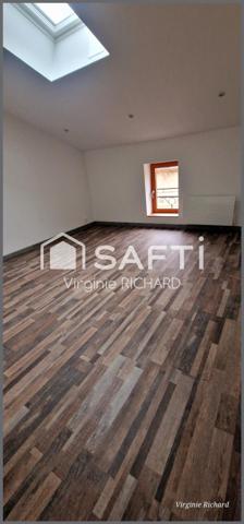 MOZAC:Maison rénovée ,prête à vivre, avec terrasse/garage et cave!!