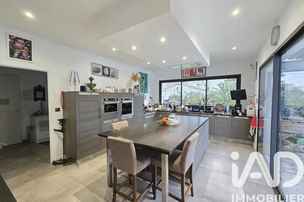 Maison à vendre 6 pièces 271 m² Tabanac