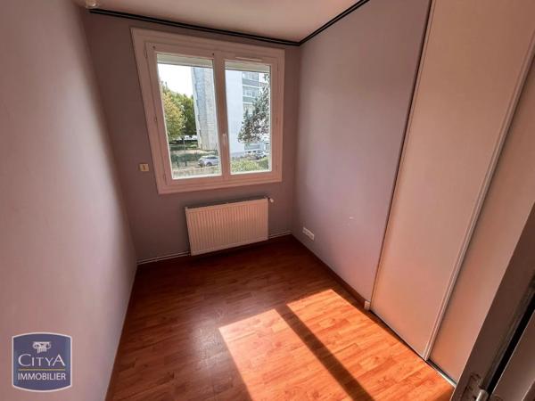Appartement à louer 3 pièces 78.55m² Cholet (49300)
