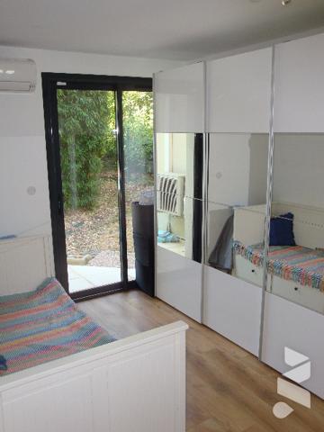 COLOMIERS  quartier résidentiel, villa 2004, T9, 5 chambres, piscine, sous-sol 100 m2, parc, annexes