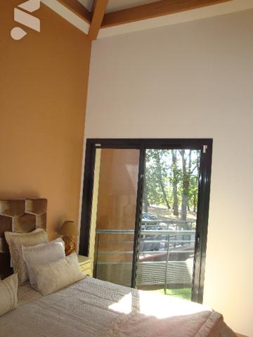 COLOMIERS  quartier résidentiel, villa 2004, T9, 5 chambres, piscine, sous-sol 100 m2, parc, annexes