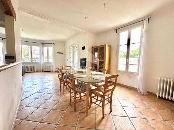 Maison Saint Pierre Les Nemours 6 pièce(s) 109 m2