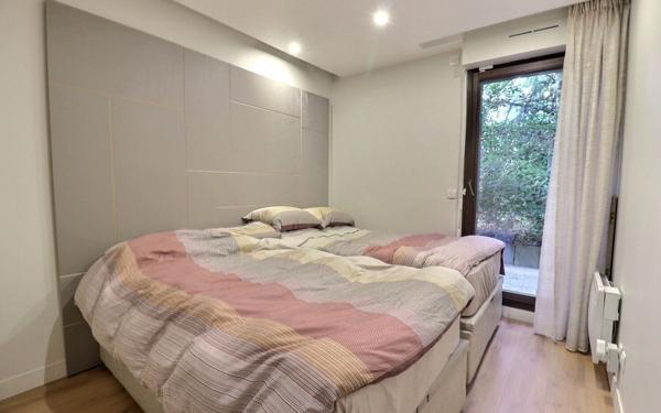 Appartement à vendre    4 pièces • 100 m2 Paris 19