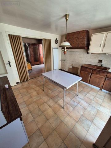 Maison de ville à vendre à Cluis dans l'Indre (36340), ref : CG/367