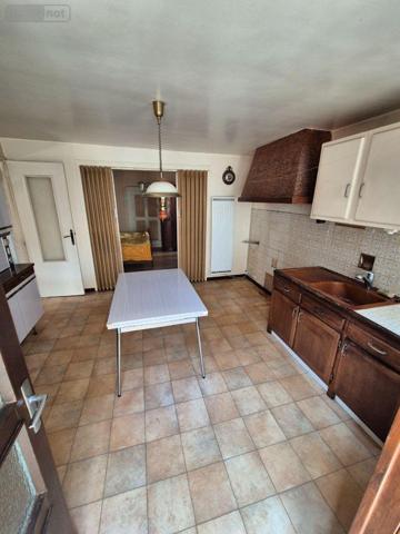 Maison de ville à vendre à Cluis dans l'Indre (36340), ref : CG/367