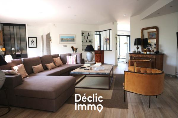 Vente maison contemporaine La jarrie, 240m² 9 pièces 1 196 000€ avec piscine