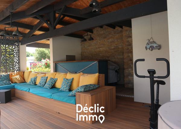 Vente maison contemporaine La jarrie, 240m² 9 pièces 1 196 000€ avec piscine