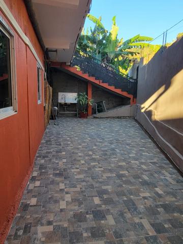 Appartement T4 meublé en rez-de-chaussée avec terrasses À découvrir sans tarder !