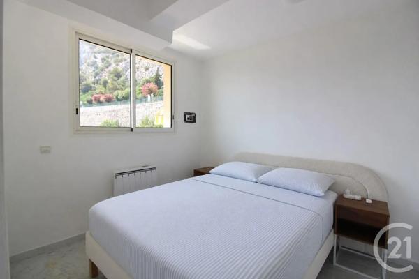 Appartement F3 à vendre  3 pièces - 46 m 2   ROQUEBRUNE CAP MARTIN  - 06