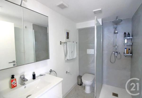Appartement F3 à vendre  3 pièces - 46 m 2   ROQUEBRUNE CAP MARTIN  - 06