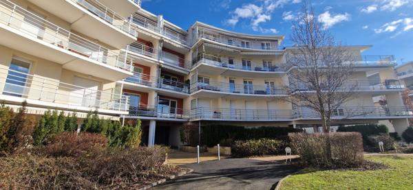 Jardin des Iris T2 – Balcon et stationnement