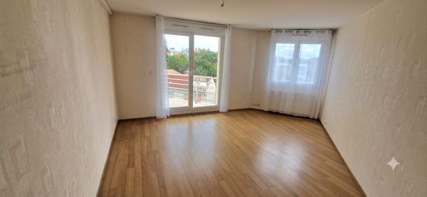 Jardin des Iris T2 – Balcon et stationnement