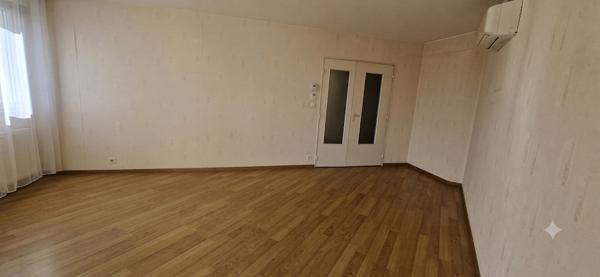 Jardin des Iris T2 – Balcon et stationnement