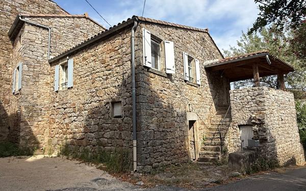 Maison à vendre    4 pièces •  Lablachère