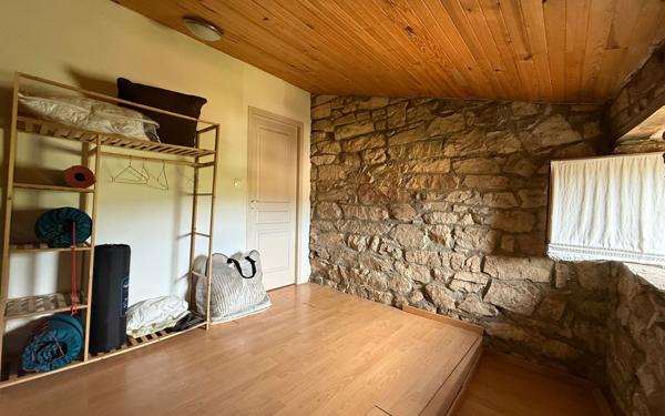 Maison à vendre    4 pièces •  Lablachère