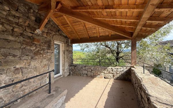 Maison à vendre    4 pièces •  Lablachère