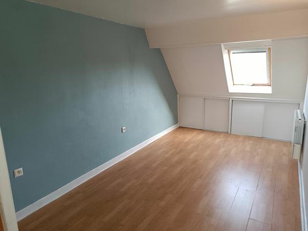 Maison à louer  3 pièces •  Saint-Cosme-en-Vairais