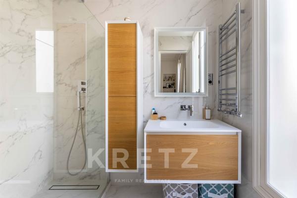 Appartement traversant Avenue Victor Hugo