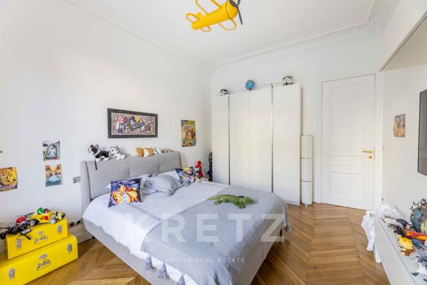 Appartement traversant Avenue Victor Hugo