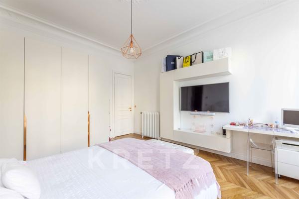 Appartement traversant Avenue Victor Hugo