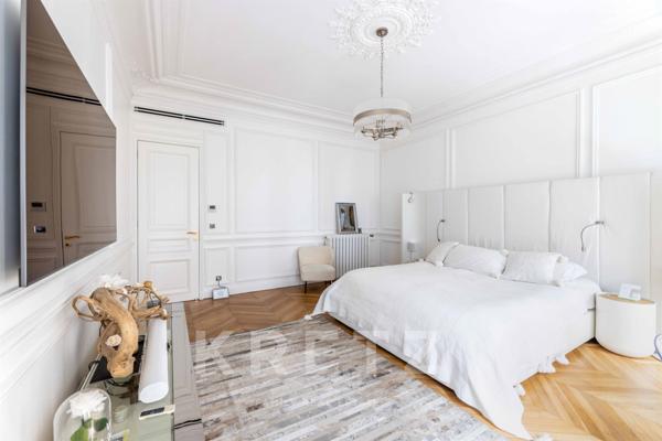 Appartement traversant Avenue Victor Hugo