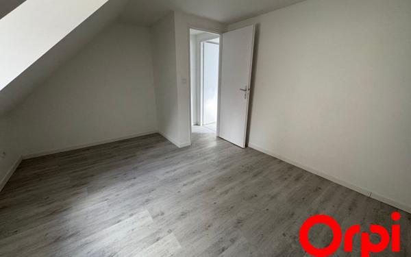 Maison à louer    3 pièces • 67 m2 Bruyères-et-Montbérault