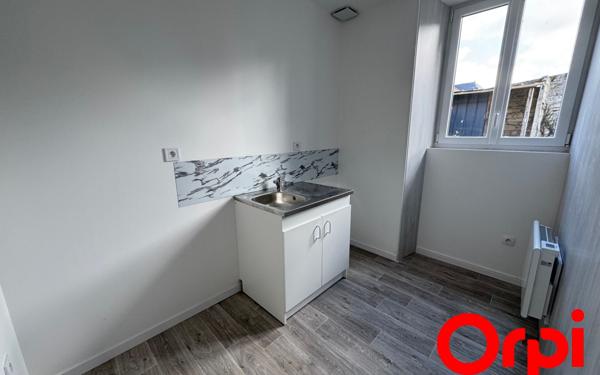 Maison à louer    3 pièces • 67 m2 Bruyères-et-Montbérault