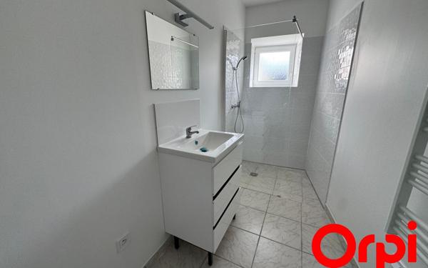 Maison à louer    3 pièces • 67 m2 Bruyères-et-Montbérault