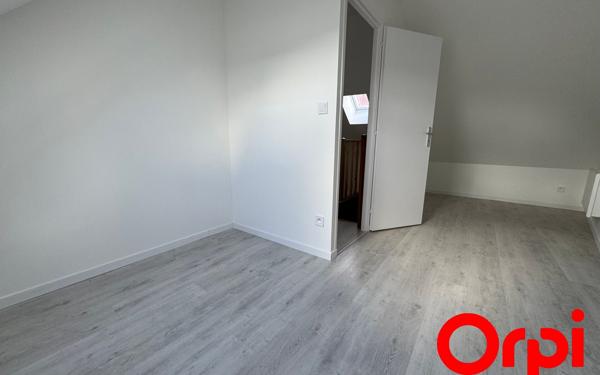 Maison à louer    3 pièces • 67 m2 Bruyères-et-Montbérault