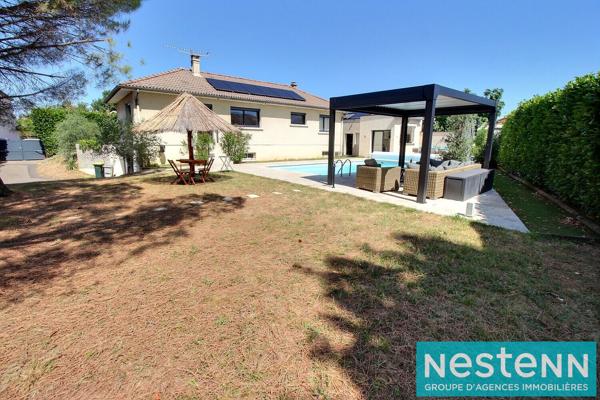 COUP DE COEUR : Maison Moderne d'environ 140 m² à Meyzieu centre au calme, commerces et Tram à proximité