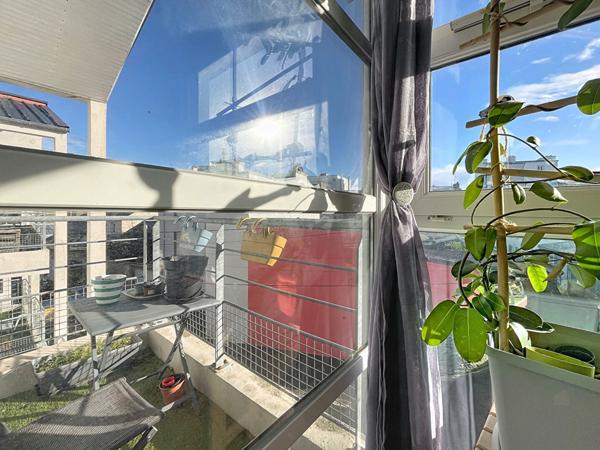 BREST: secteur Saint martin bel appartement lumineux au dernier étage