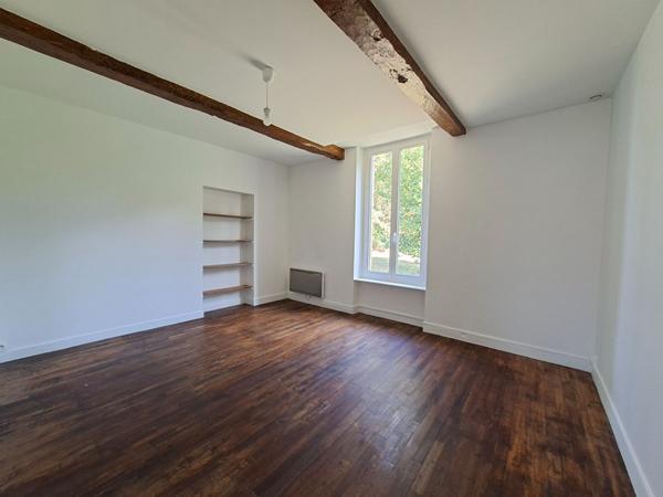 A LOUER - MONTESQUIEU VOLVESTRE - Appartement T3 84 m²  avec jardin - G820-FG