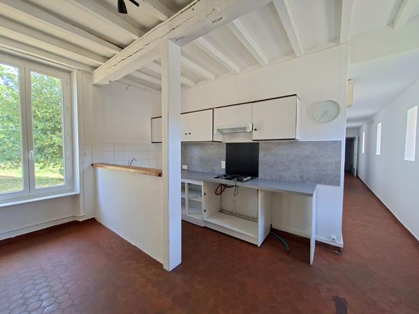 A LOUER - MONTESQUIEU VOLVESTRE - Appartement T3 84 m²  avec jardin - G820-FG
