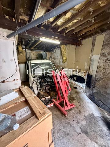 Maison avec garage et dépendance