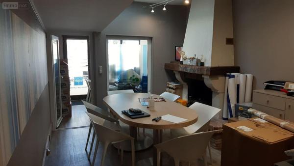 Local mixte (Professionnel/Habitation) à vendre à Conches-en-Ouche dans l'Eure (27190), ref : LOCALBARB