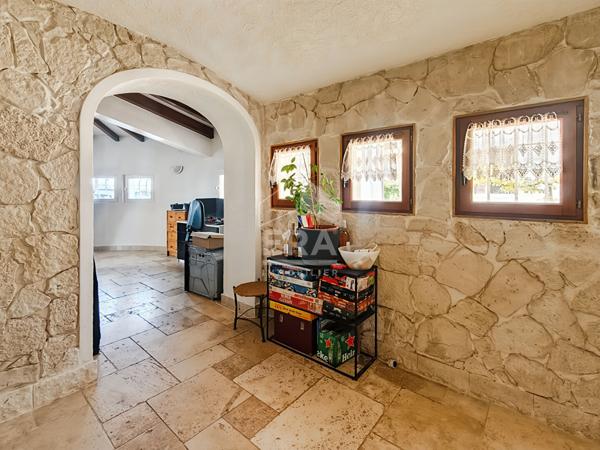 VITROLLES ? MAISON DE PLAIN-PIED ? 3 CHAMBRES ? PISCINE ? 940 M²