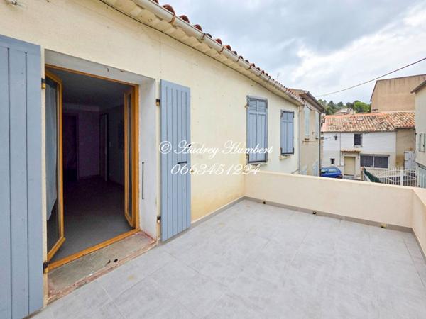 EXCLUSIVITE STE TULLE, MAISON DE VILLAGE au calme, 142 M² avec terrasse, atelier et double garage