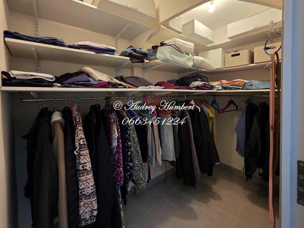 EXCLUSIVITE STE TULLE, MAISON DE VILLAGE au calme, 142 M² avec terrasse, atelier et double garage