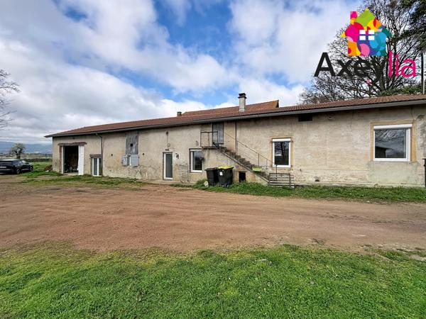 Saint-Romain-la-Motte (42640) A VENDRE - SAINT-ROMAIN-LA-MOTTE - CORPS DE FERME AVEC MAISON, DÉPENDANCES, 10 HECTARES ET PUITS