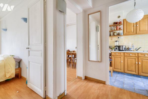 Paris 20, Gambetta : appartement 2 pièces 33.60 m2 + parking