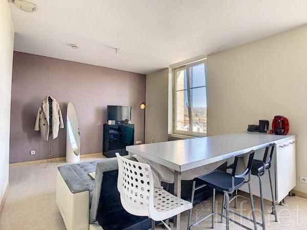 Location appartement près de Neufchâteau - 2 pièce(s) - 35 m² - 350 € / mois