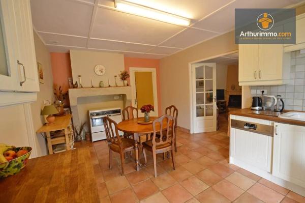 Vente                                                      Maison
                        
                     3 pièces                      83 m2                     à Lévignac-de-Guyenne