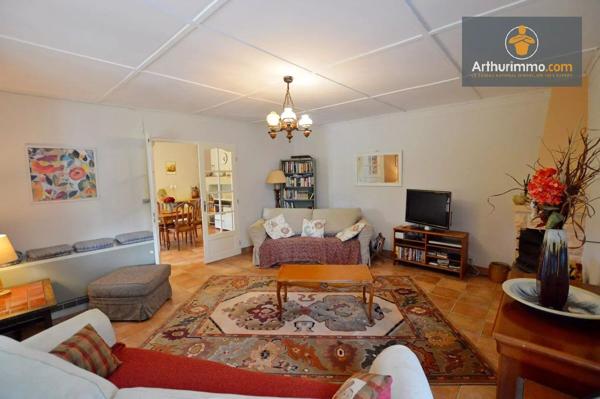 Vente                                                      Maison
                        
                     3 pièces                      83 m2                     à Lévignac-de-Guyenne