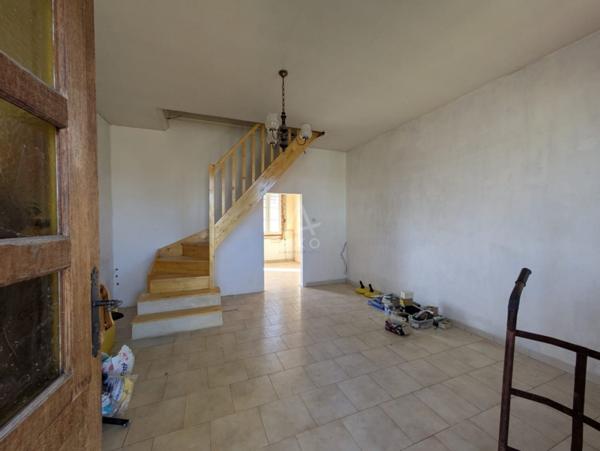 Maison 3 pièces en duplex et jardin avec travaux