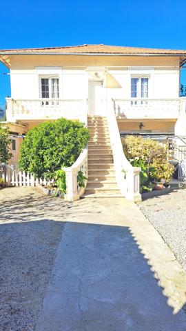 Viager haut de villa + terrain, Dame 76ans.