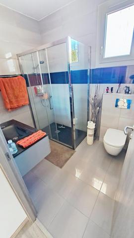 Viager haut de villa + terrain, Dame 76ans.